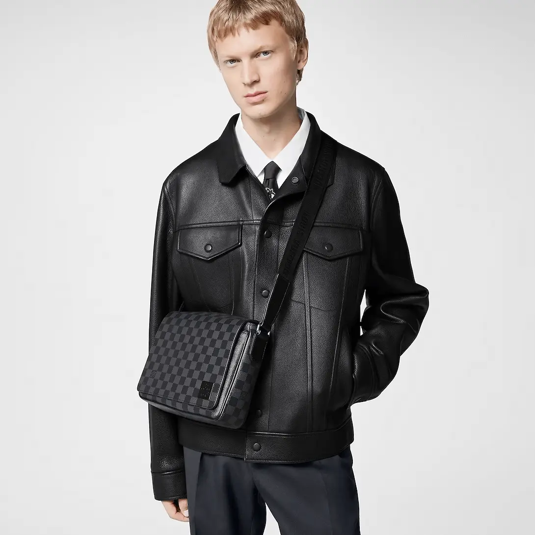 

Сумка мужская Louis Vuitton District PM, черный