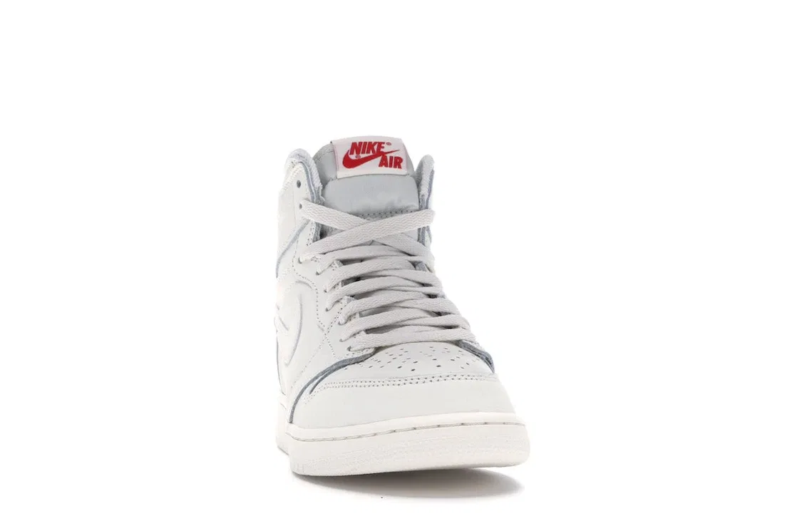 Детские кроссовки Lifestyle с монолитным верхом Jordan 1 Retro High OG, Sail/University Red — фото 2
