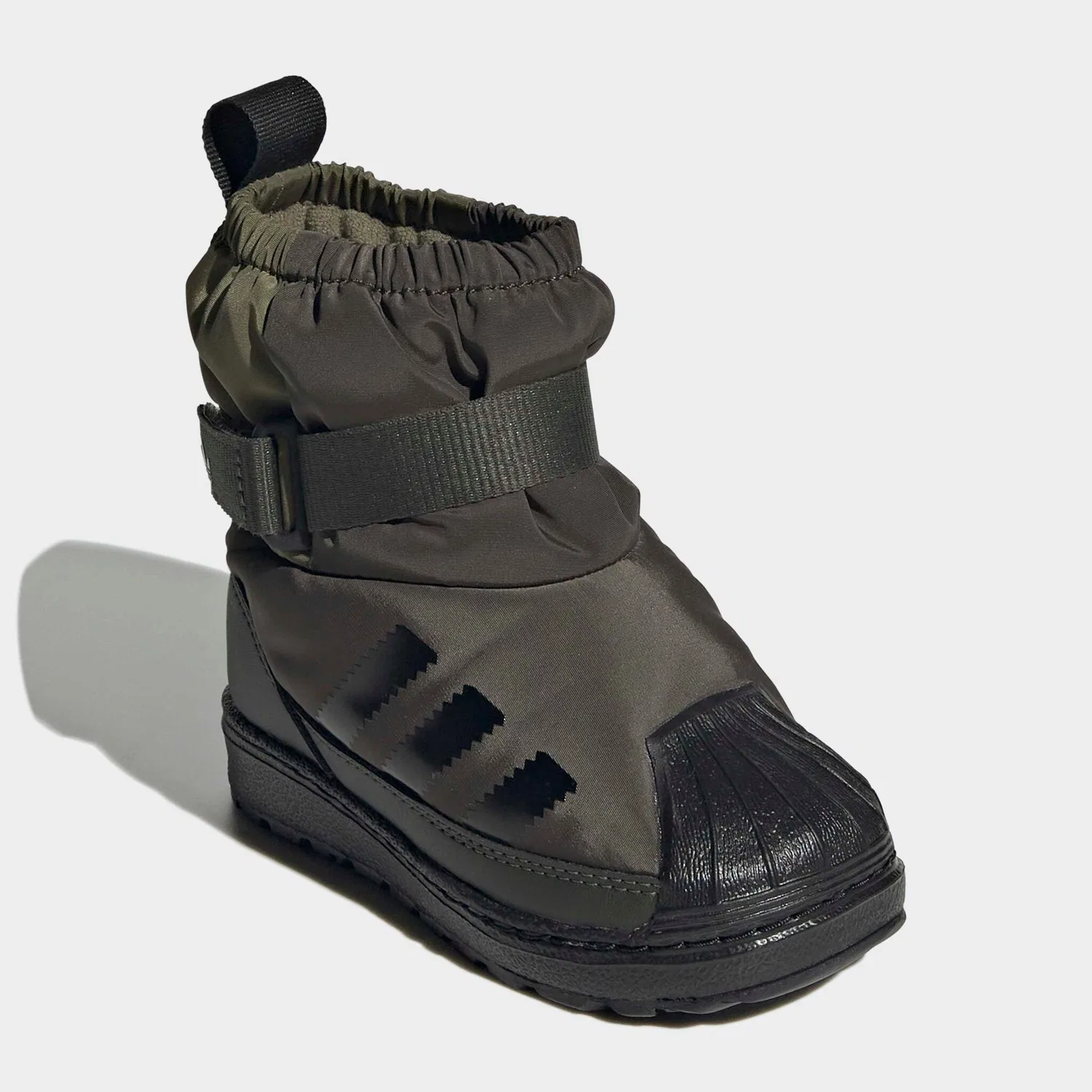 Детские зимние ботинки с мыском-ракушкой Adidas Originals, Shadow Olive/Core Black/Focus Olive