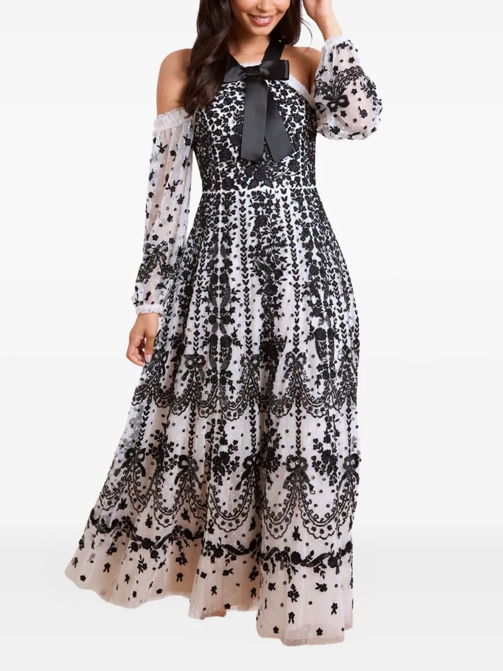 

Макси-платье с вышитыми цветами Needle & Thread, белый