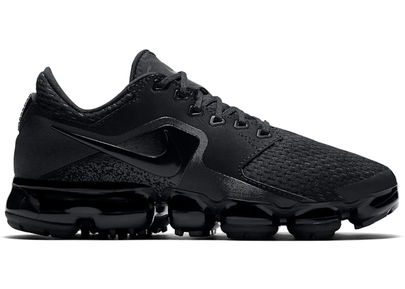 Детские кроссовки Lifestyle Nike Air VaporMax CS Nike, Black/Black-Dark Grey-Total Crimson