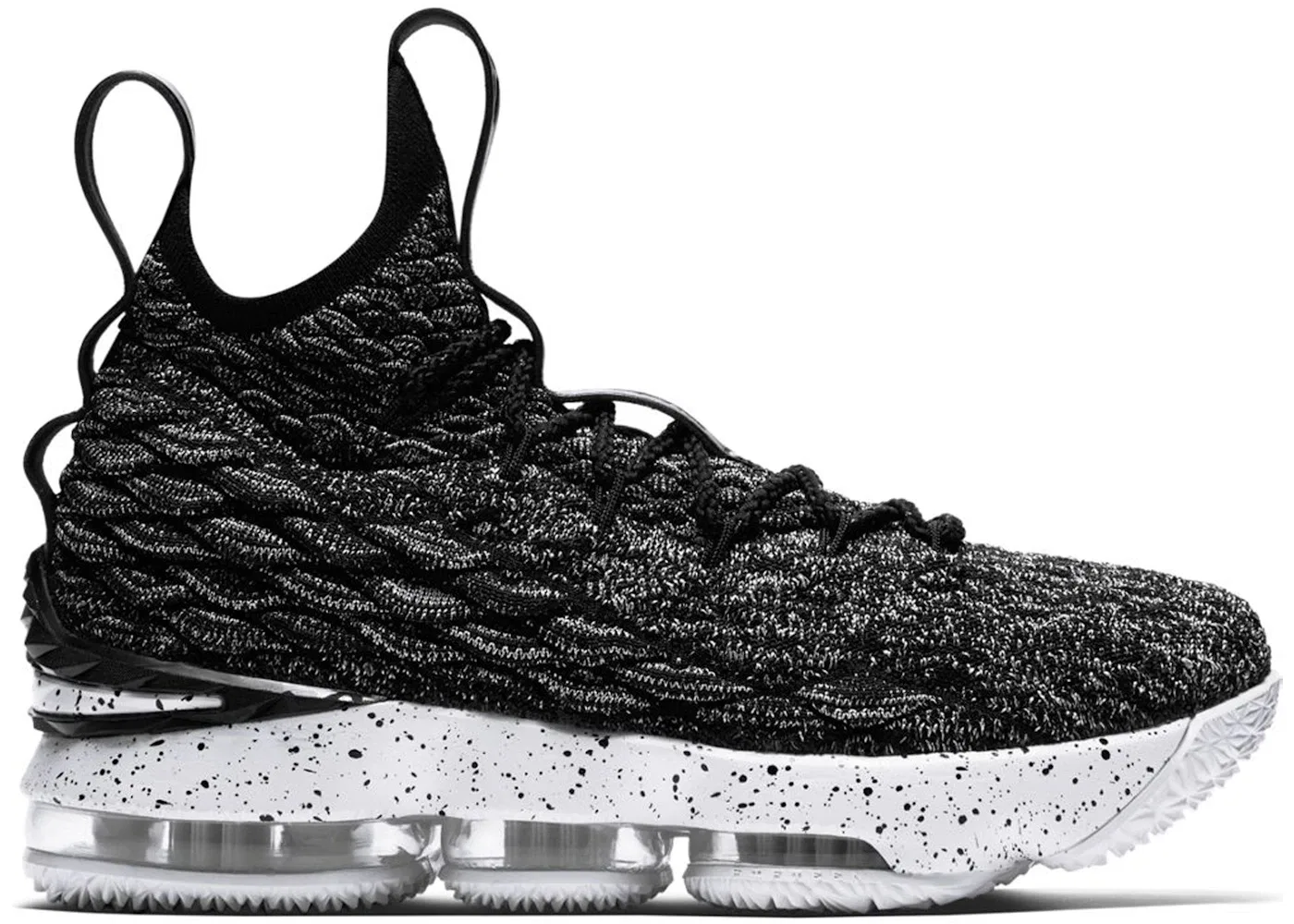 Детские кроссовки для мальчиков с высокой посадкой Nike LeBron 15 Ashes Nike, Black/White-White