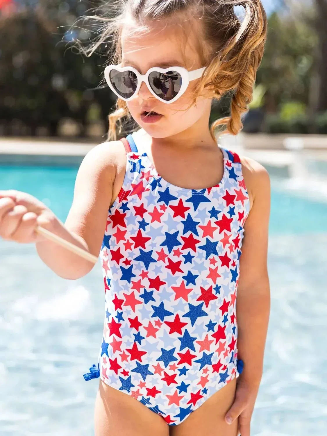 Детский купальник для девочек с принтом звезд Shimmer Star-Spangled Cross-Back RuffleButts, синий — фото 4