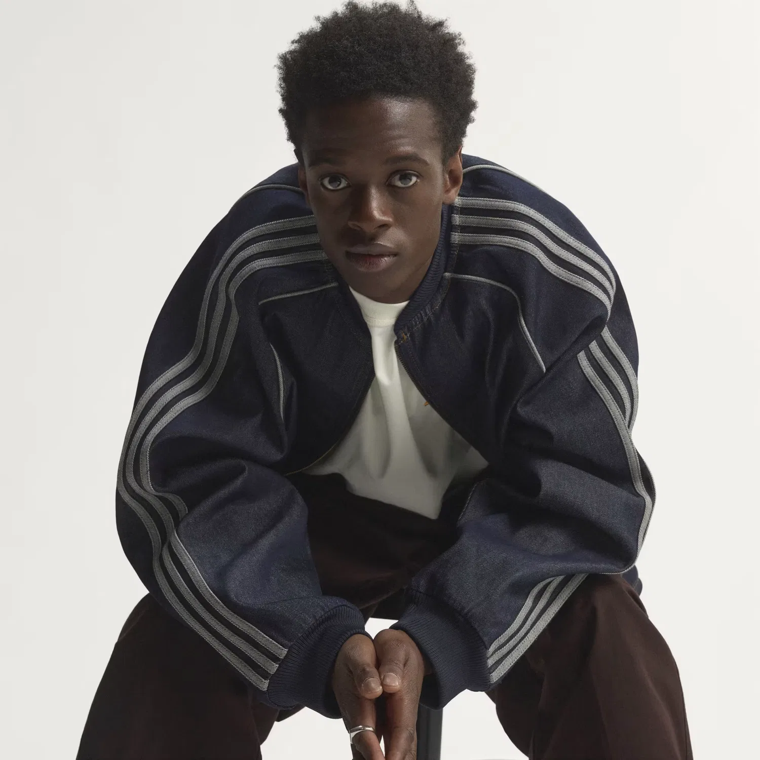 Мужская джинсовая куртка свободного кроя Adicolour Denim Track Top Adidas Originals, индиго деним — фото 3