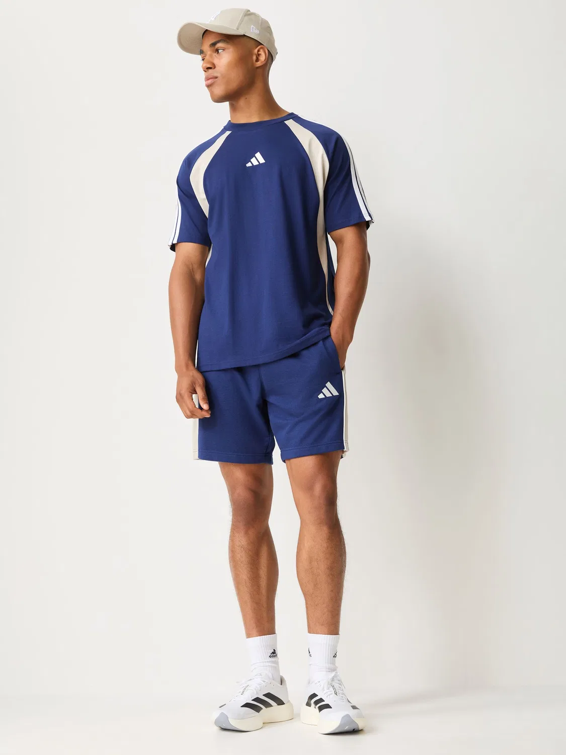 Футболка с колорблоком adidas, синяя — фото 2