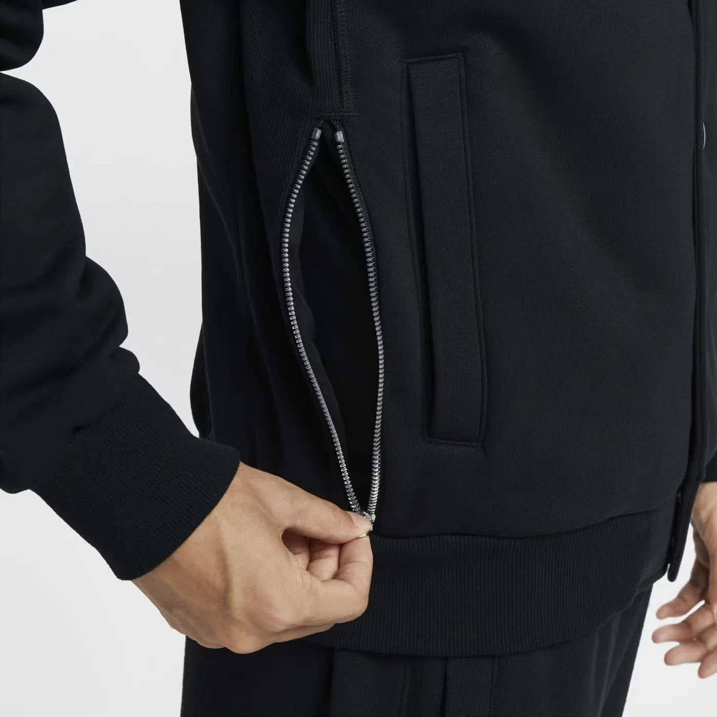 Куртка баскетбольная с технологией Therma-FIT Lebron Standard Issue Nike, черный — фото 4