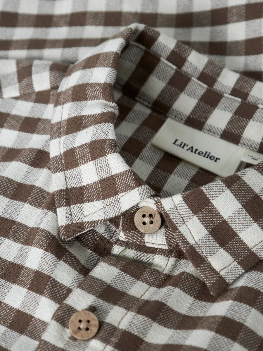 Рубашка на пуговицах Lil'Atelier Comfort fit серого цвета — фото 4