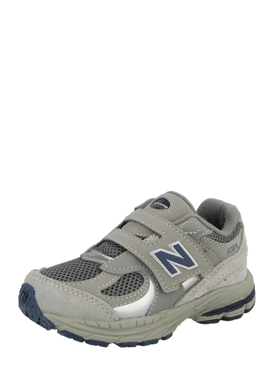 Кроссовки New Balance '2002' серого цвета