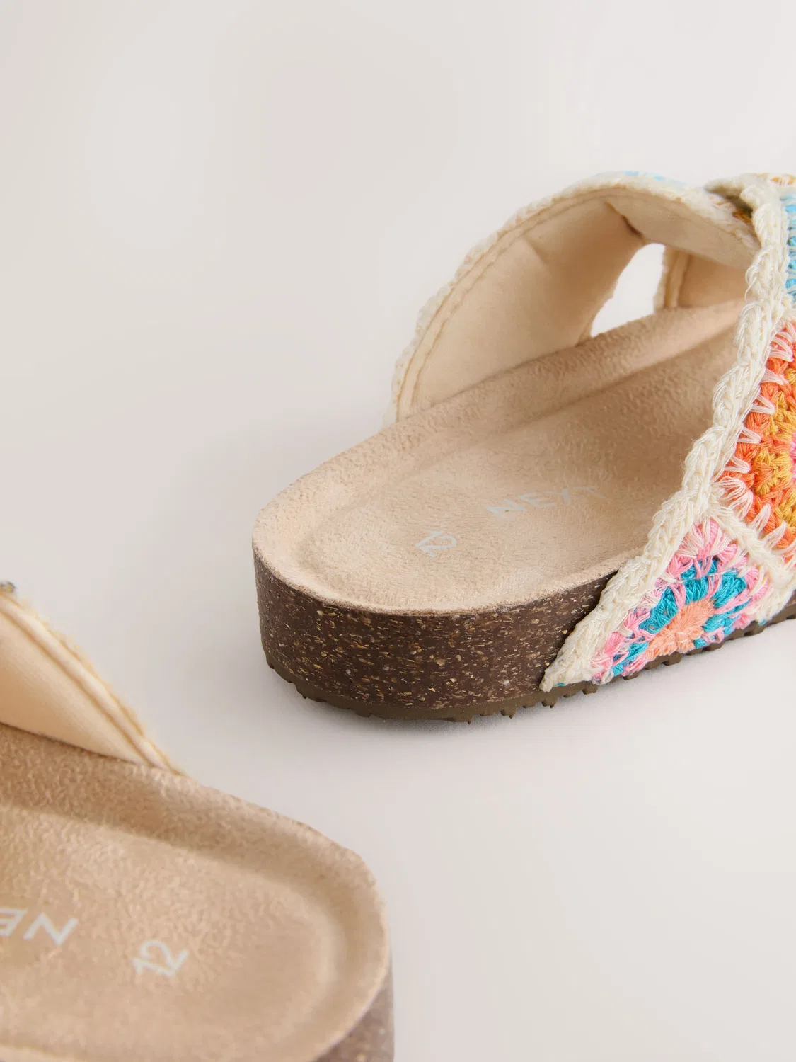 Сандалии вязаные Crochet Slip On Corkbed Sandals Next, разноцветные — фото 4