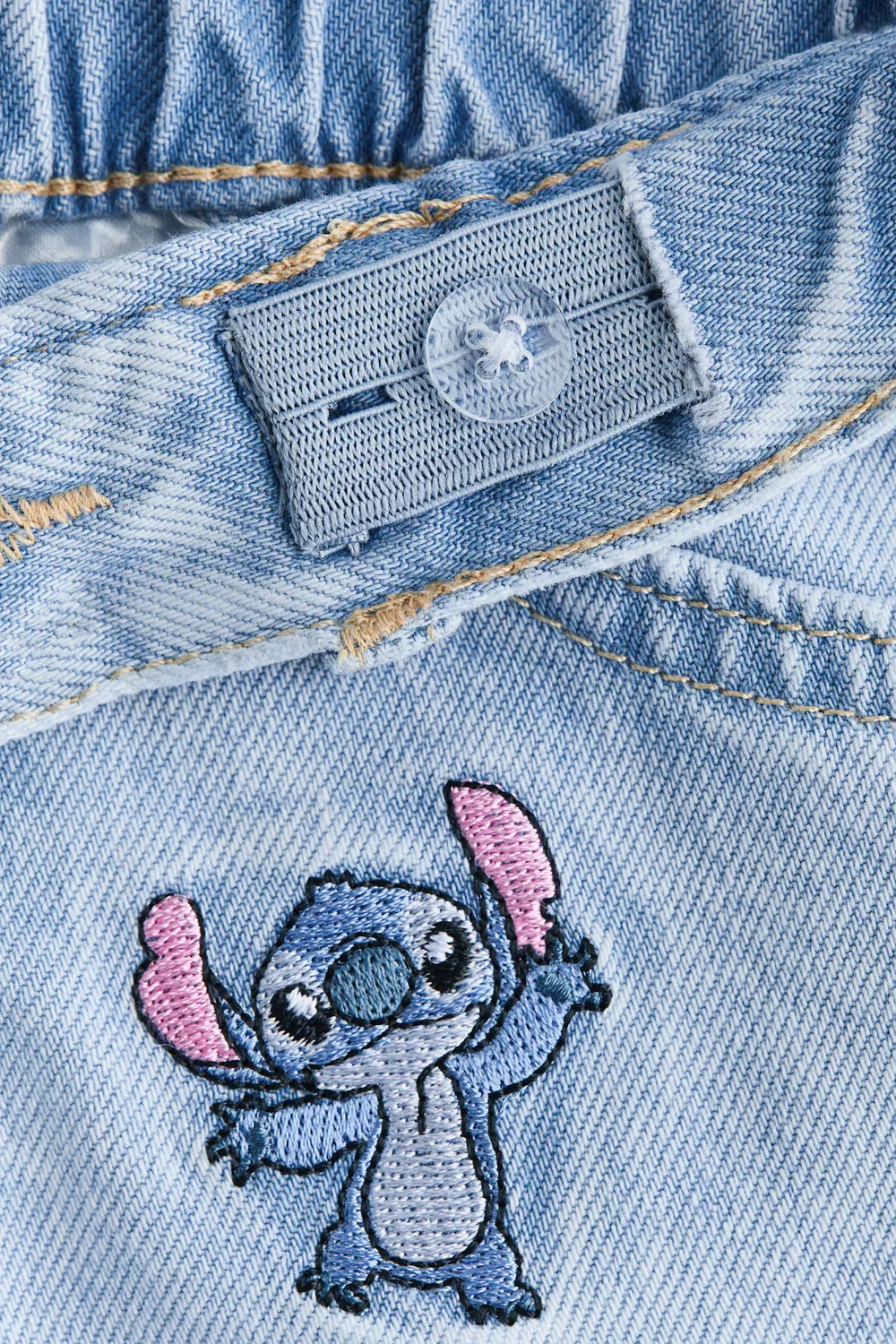 Джинсовые шорты с принтом H&M, Helles Denimblau/Lilo & Stitch — фото 3