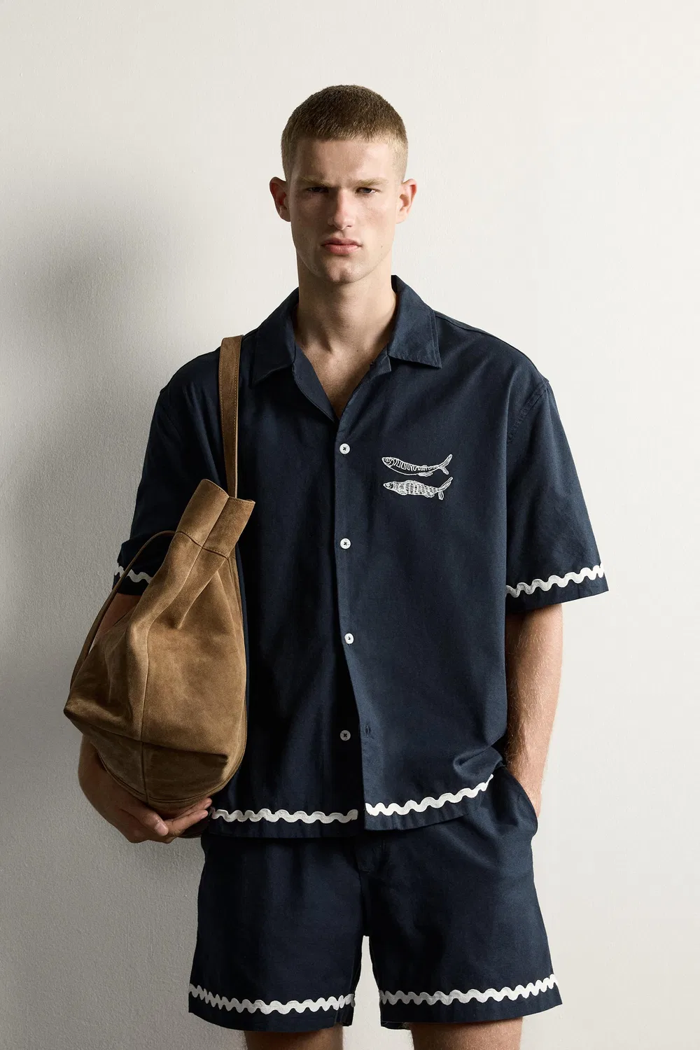 Рубашка свободного кроя с вышивкой в виде рыбы. ZARA, Navy blue — фото 2
