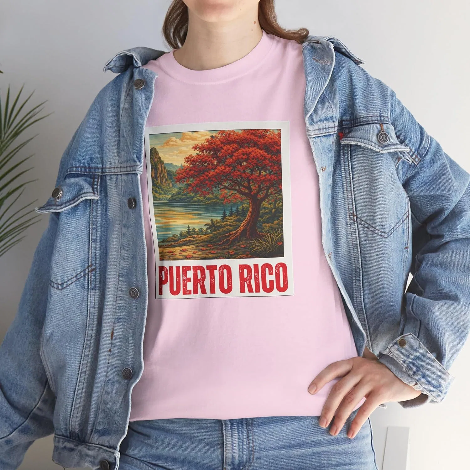 Женская футболка с принтом Puerto Rico Scenic Boricua Heritage Mountain Flamboyan, светло-розовый — фото 2