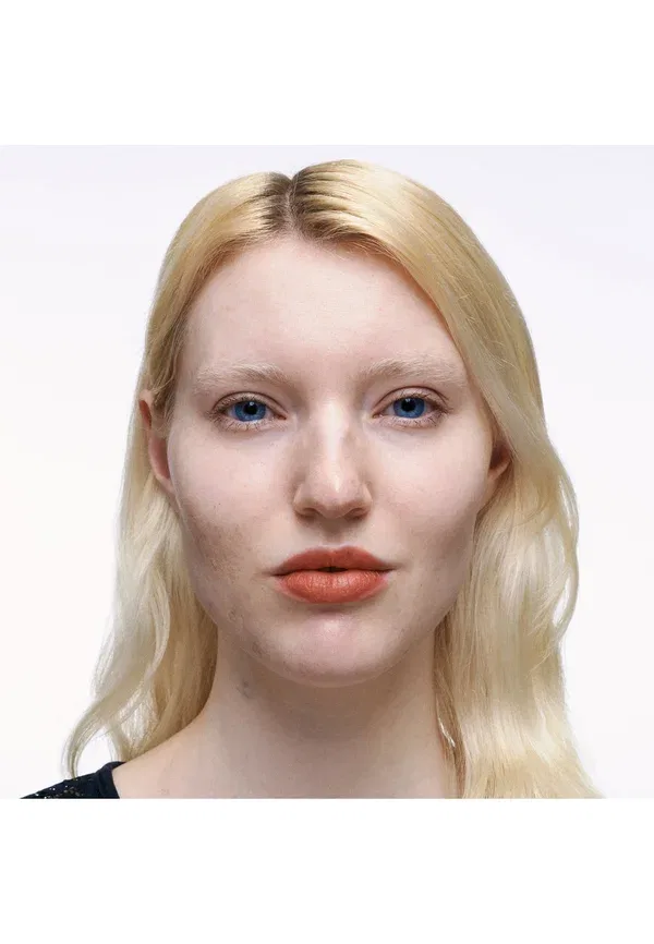 Консилер 36-hour long-wearing, lightweight Studio Fix 36hr Smooth Angles Concealer Mac NW5 7 мл, цвет nw5 — фото 3