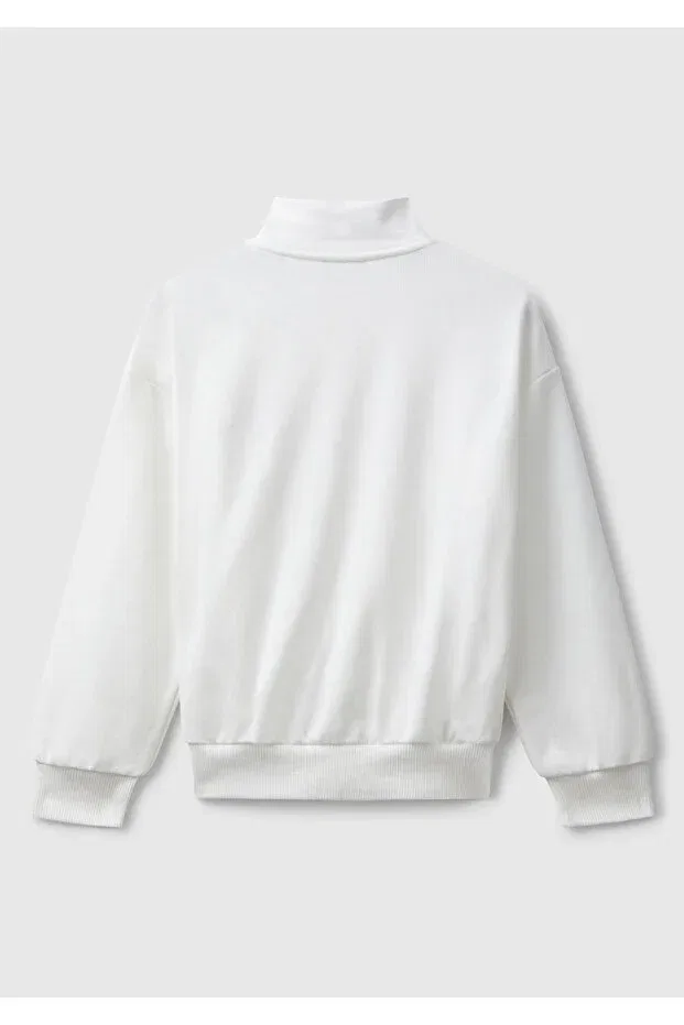 Детские свитшот для девочек с принтом Girl'S Ecru Zippered Stand Collar Sweatshirt With Logo Embroidered Pockets On The Front United Colors Of Benetton, Ecru — фото 2