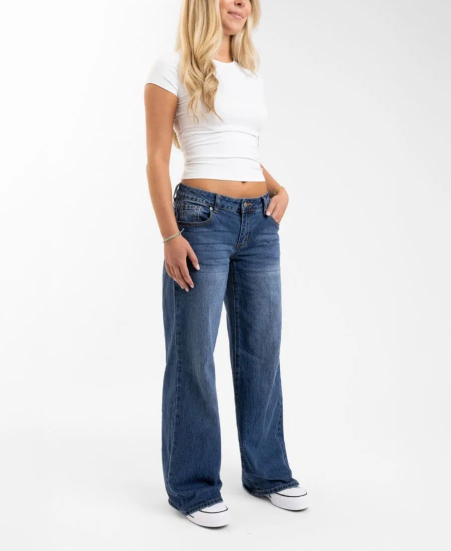 Джинсы с заниженной талией и широкими штанинами, модель EM + Cass EM+CASS, Medium Wash