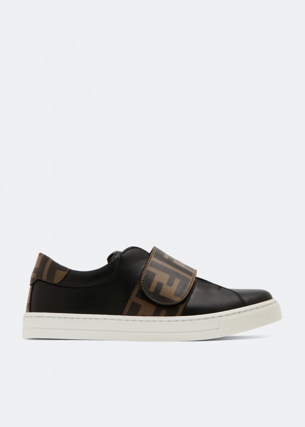 

Кроссовки FENDI Leather low-top sneakers, черный
