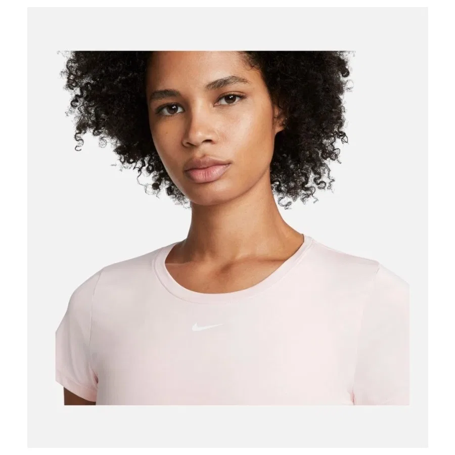 Женская футболка с коротким рукавом Nike Dri-Fit One Slim-Fit, Пудровый — фото 4