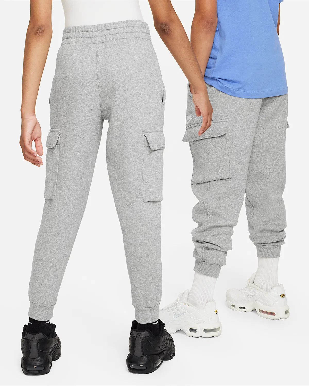 Детские карго-штаны Nike Sportswear Club Fleece, Dark Grey Heather/Base Grey/White — фото 2
