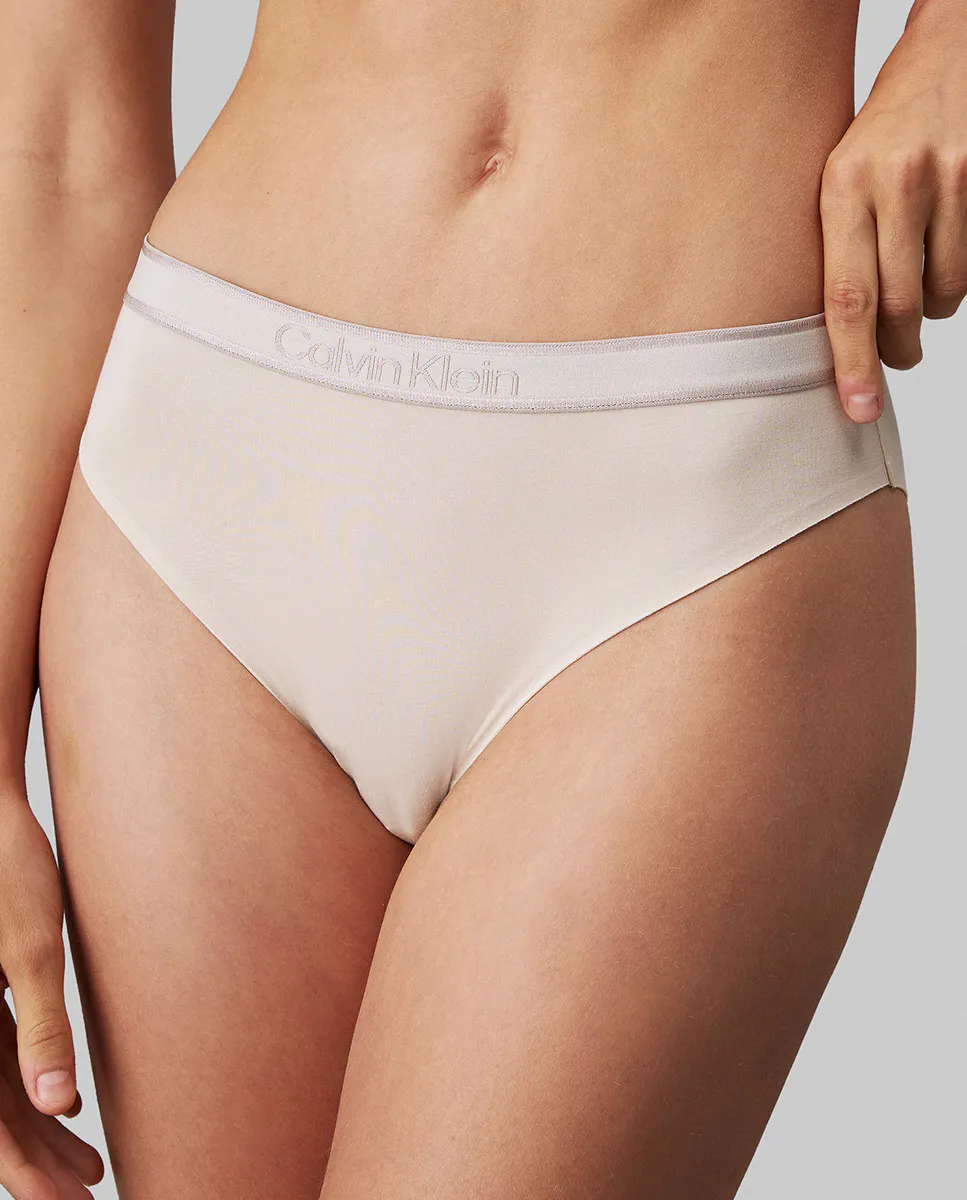 

Классические трусы - хлопок с логотипом в тон Calvin Klein, бежевый