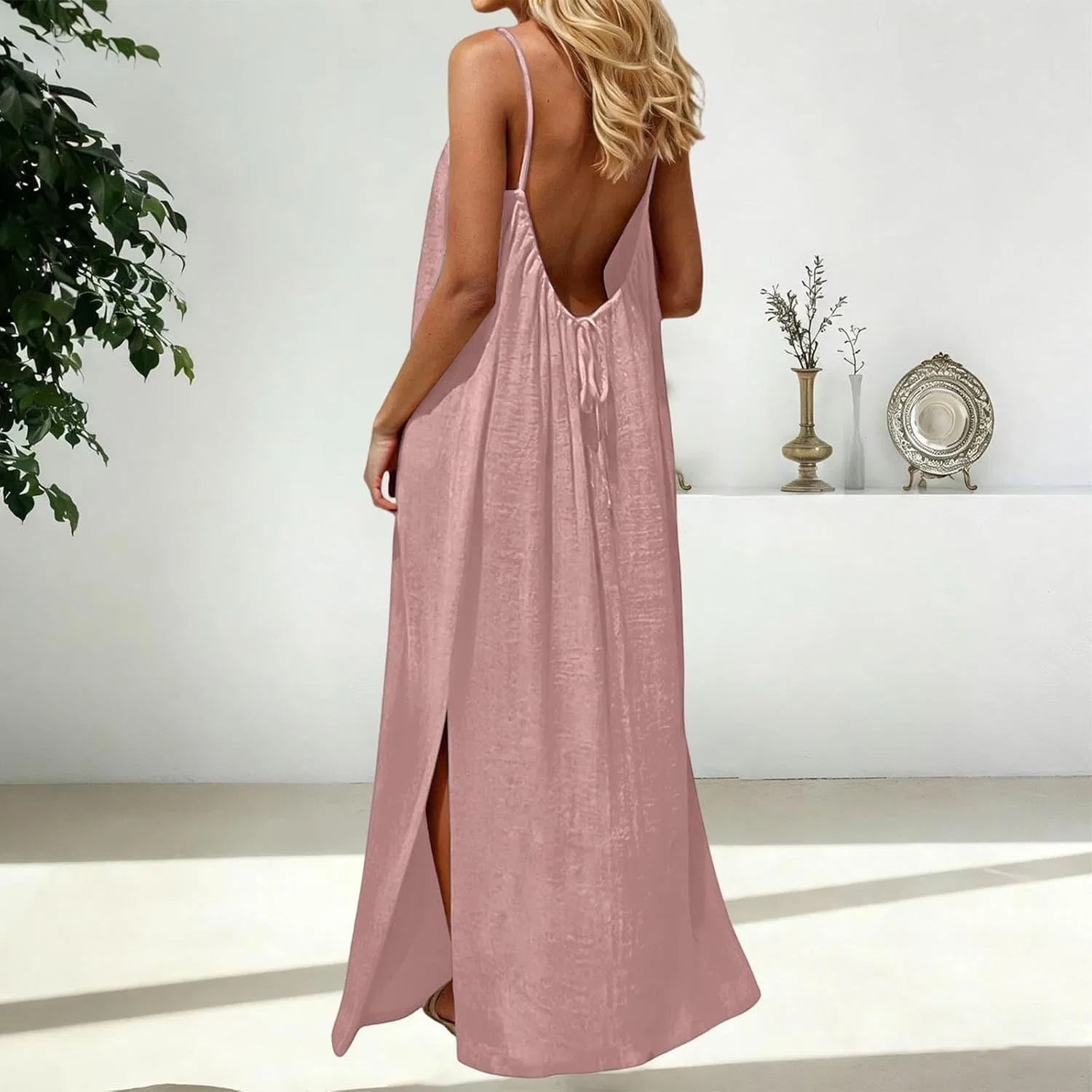 Женское летнее платье с открытой спиной на бретелях, Pink — фото 3