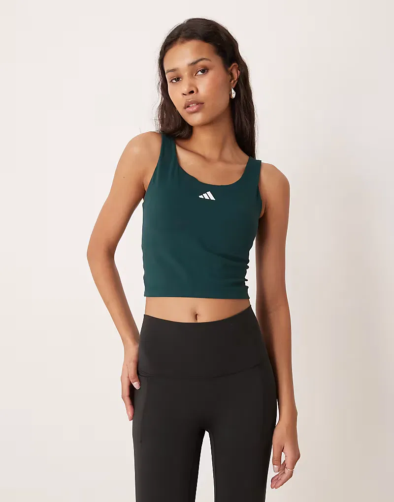 Майка Adidas Sportswear Three Stripes Studios темно-зеленый