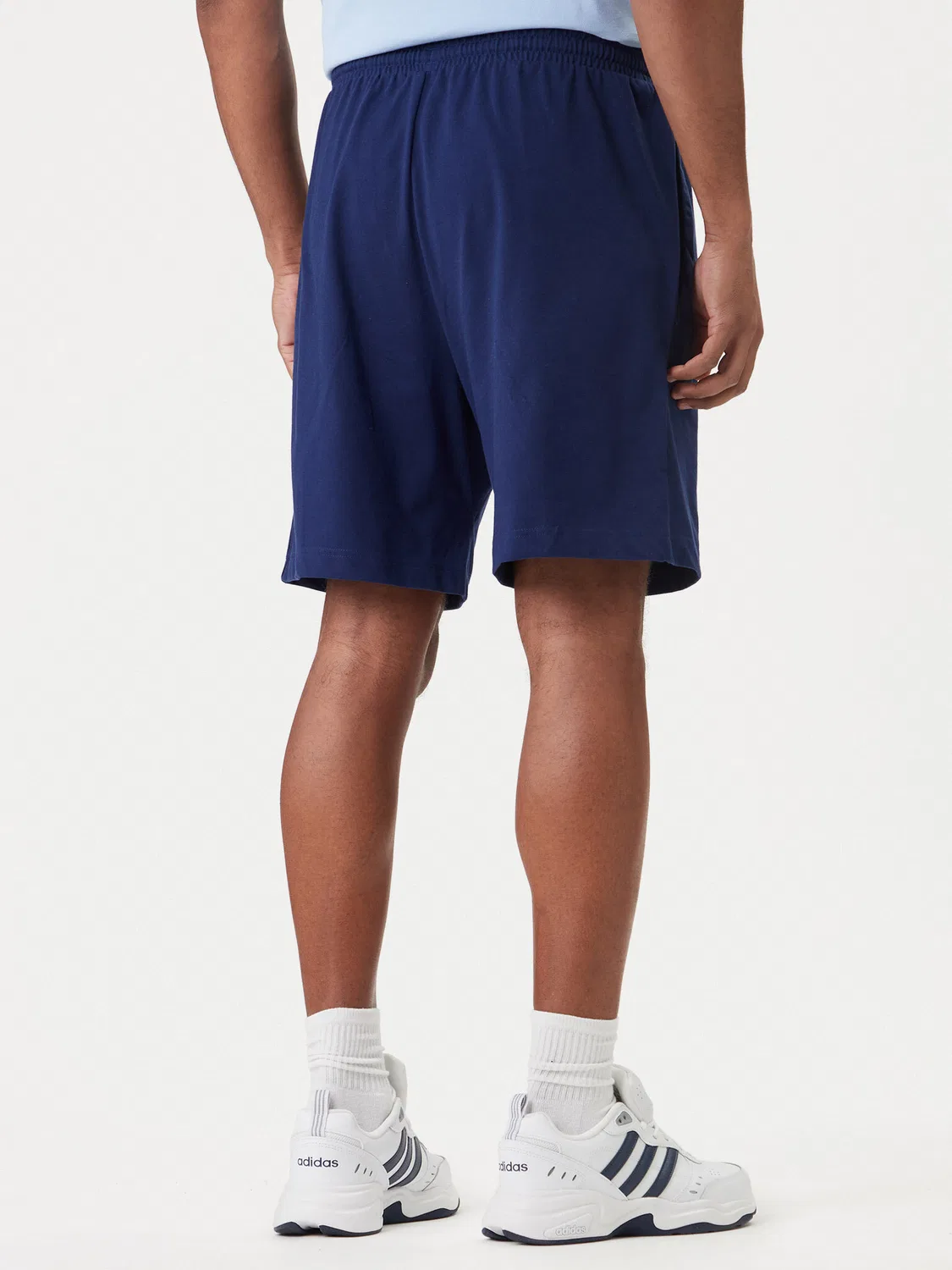 Мужские спортивные шорты стандартного кроя Essentials Linear Adidas, темно-синий — фото 3