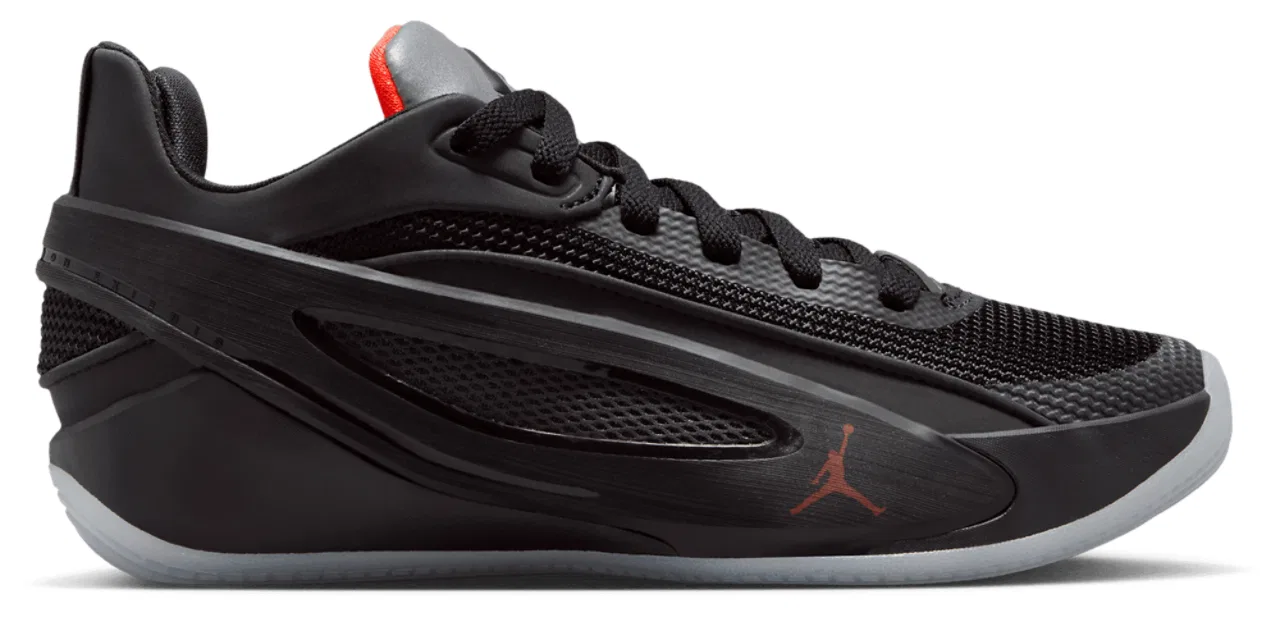 Кроссовки для мальчиков Luka 5 Low Jordan, красный/черный