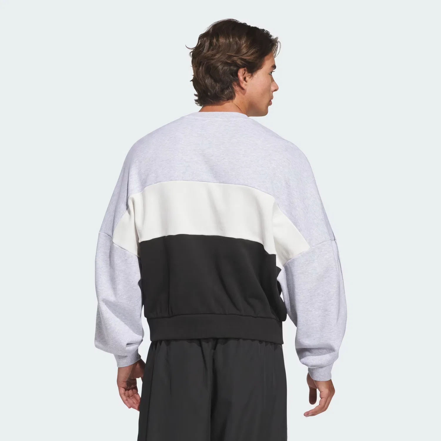 Свитшот унисекс оверсайз Varsity Crewneck Adidas Originals, светло-серый меланж/белый/черный — фото 4