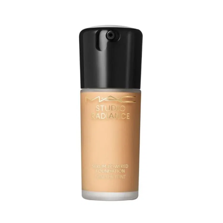 Женская тональная основа с сияющим финишем, модель Focus Bottle Gilded, MAC, #NC30