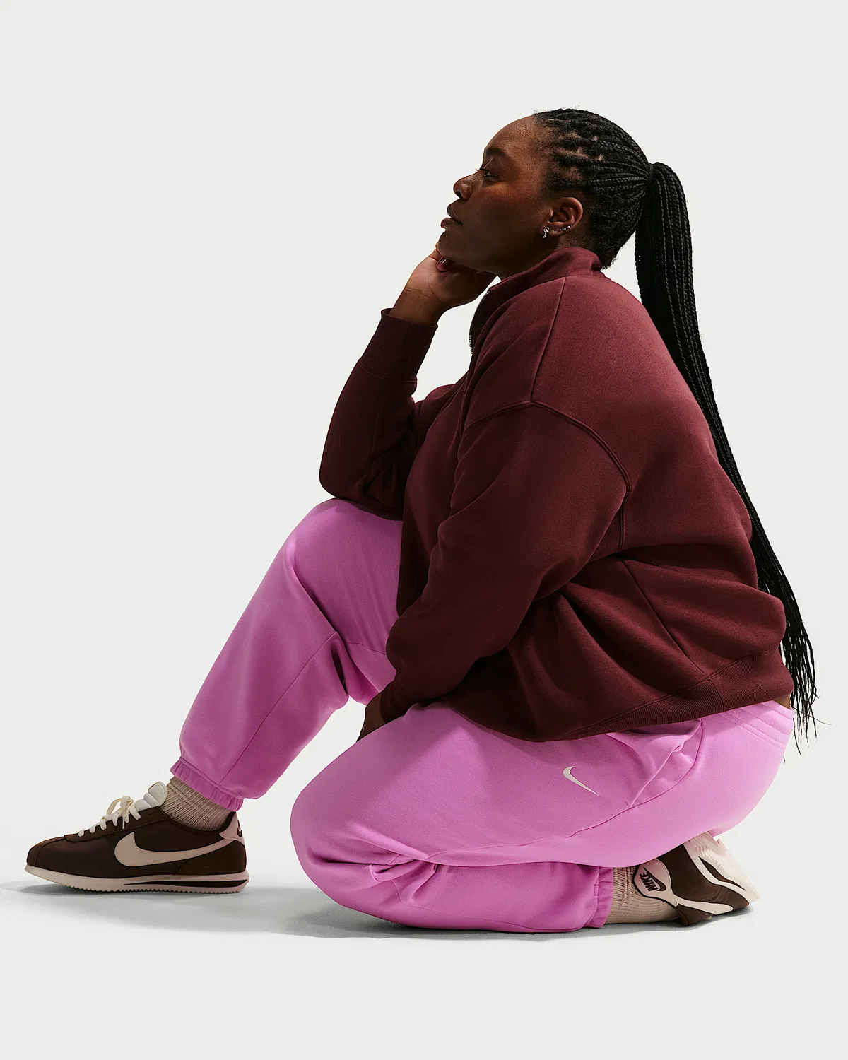 Женские свободные спортивные штаны на высокой талии (плюс сайз) Nike Sportswear Phoenix Fleece, Light Magenta/Sail — фото 4