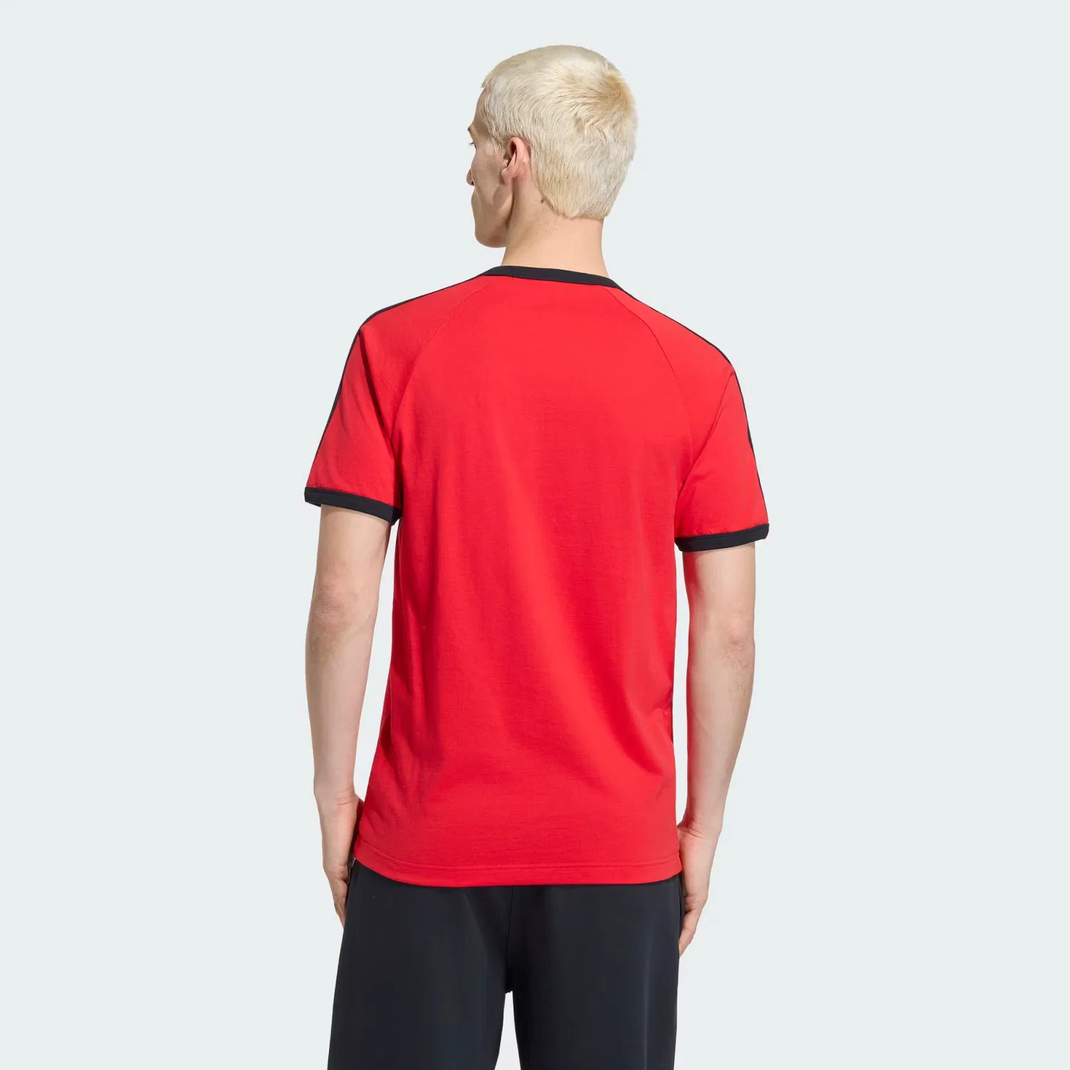 Мужская футболка с контрастными полосами на рукавах 3-Stripes T-Shirt Adidas Originals, красно-черный — фото 3