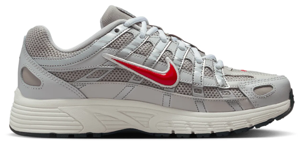 Кроссовки для мальчиков P-6000 Nike, цвет College Grey/Fire Red/Vast Grey