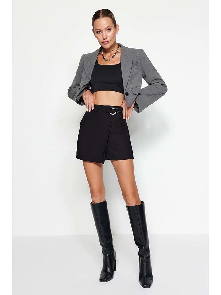 

Шорты trendyol Shorts, черный