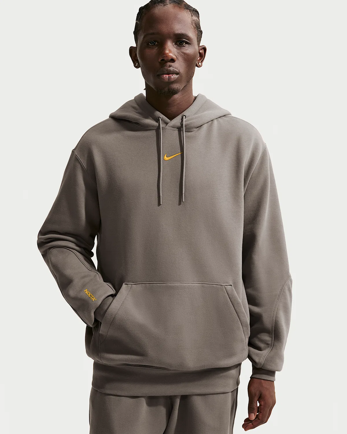 Флисовая худи CS Hoodie 2 NOCTA, Olive Grey/Olive Grey/Yellow Ochre — фото 3