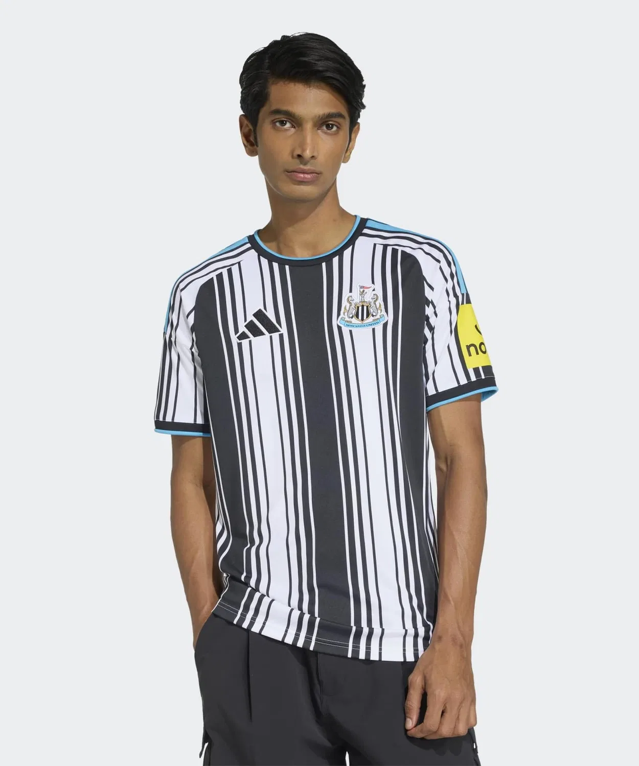 Мужская футболка с коротким рукавом и полосатым принтом Adidas Newcastle United FC 26/27 Home Jersey, Black