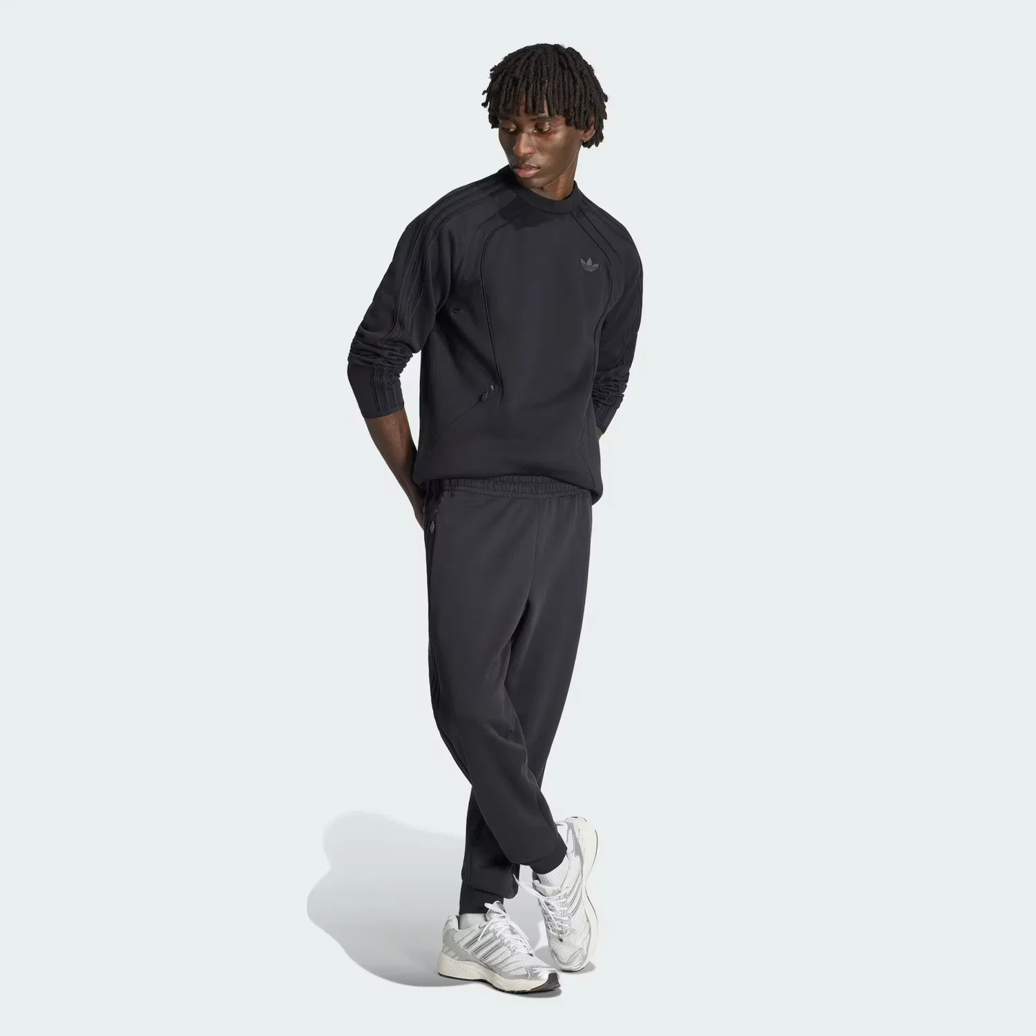 Мужские брюки на манжетах Spacer Teamgeist 26 Cutline Cuffed Adidas Originals, черный — фото 3