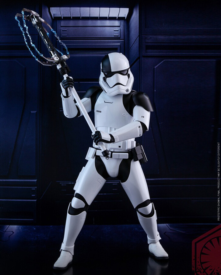 

Коллекционная фигурка Hot Toys Star Wars: The Last Jedi, Executioner Trooper MMS428, 30 см