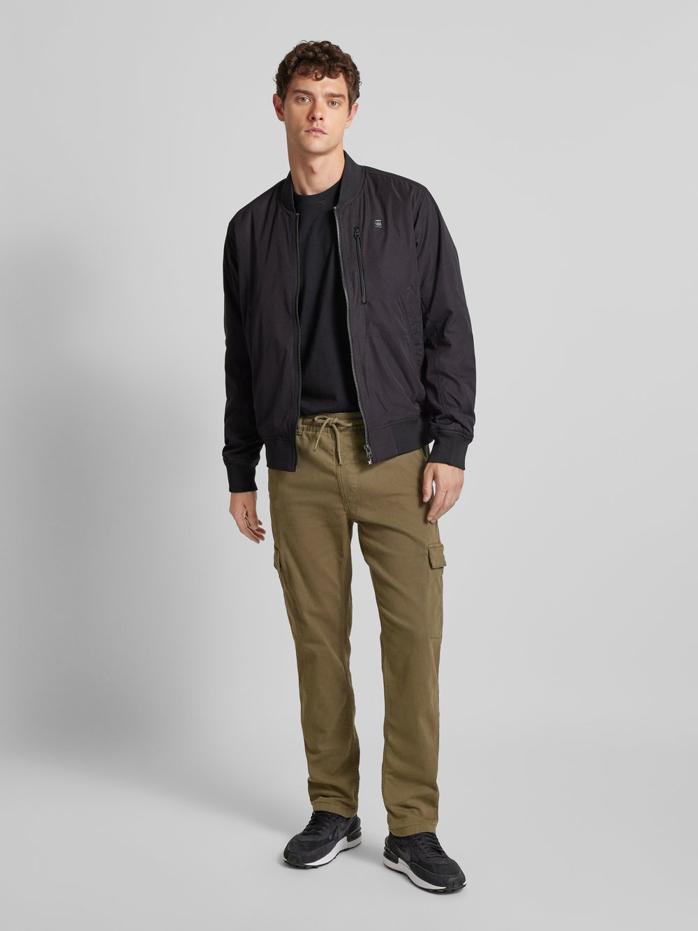 

Узкие брюки-карго с завязками, модель «Gymdigo» Pepe Jeans, оливковый