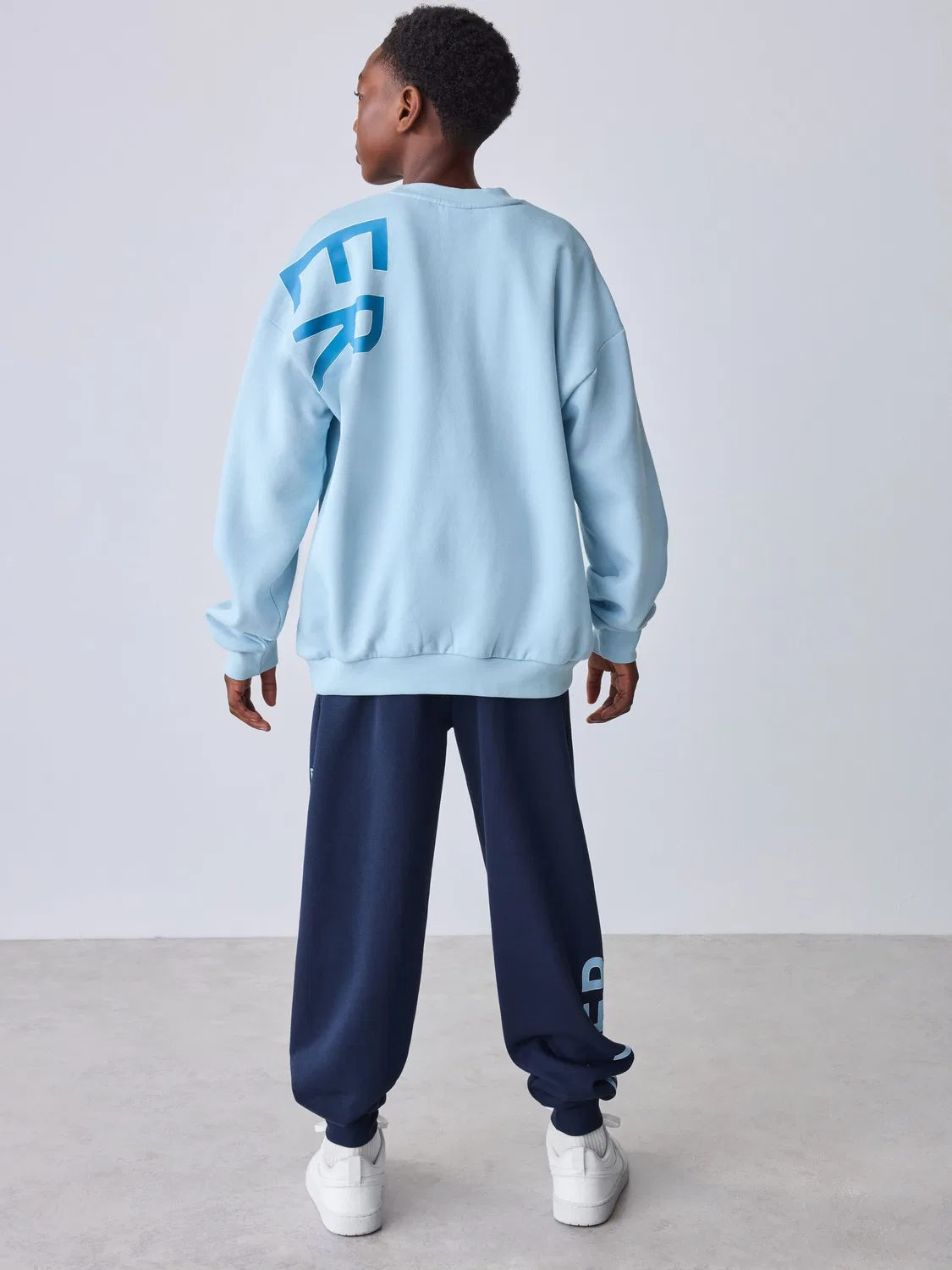 Спортивный костюм Oversized Graphic Sweatshirt and Joggers Set Baker by Ted Baker, синий — фото 2