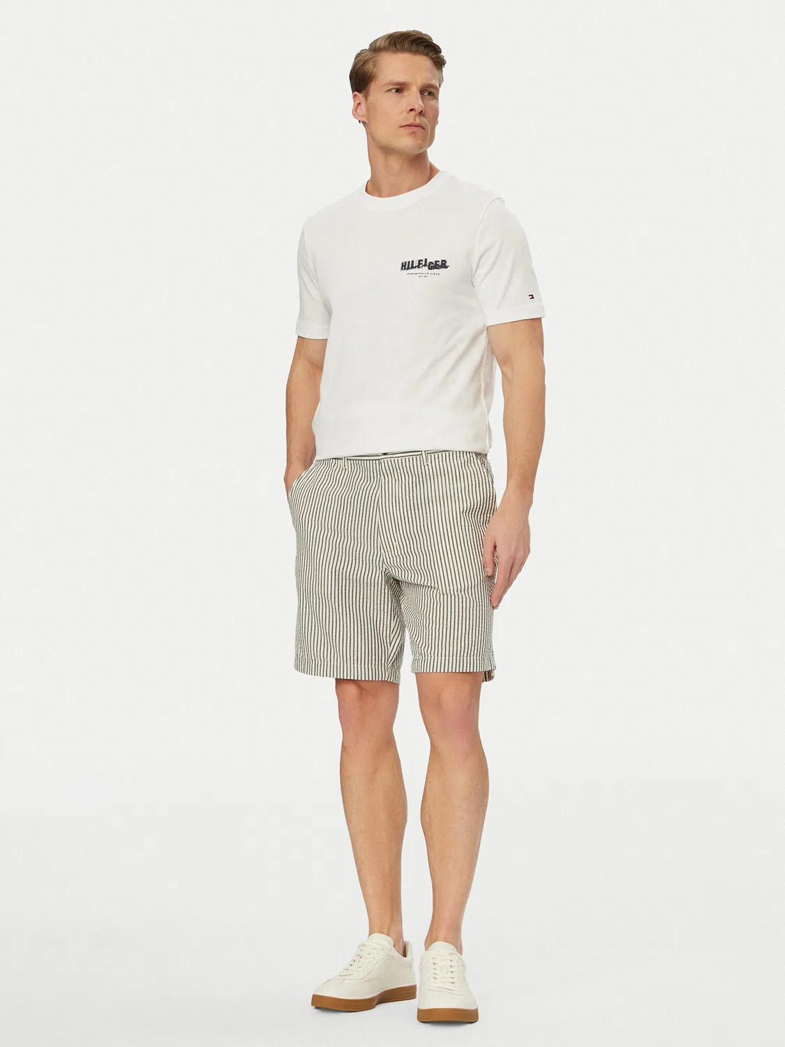Мужская футболка стандартного кроя Logo Graphic Tommy Hilfiger, белый — фото 2