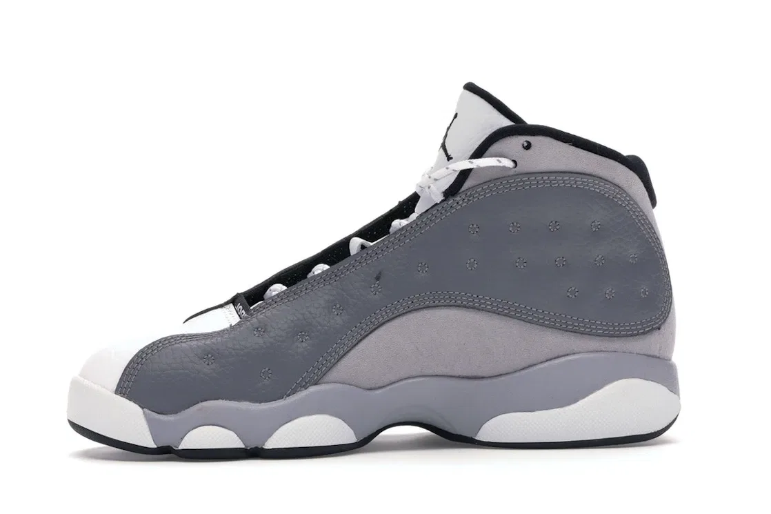 Детские кроссовки Lifestyle с моделью Jordan 13 Retro Jordan, Atmosphere Grey/Black-White-University Red-Sail — фото 3
