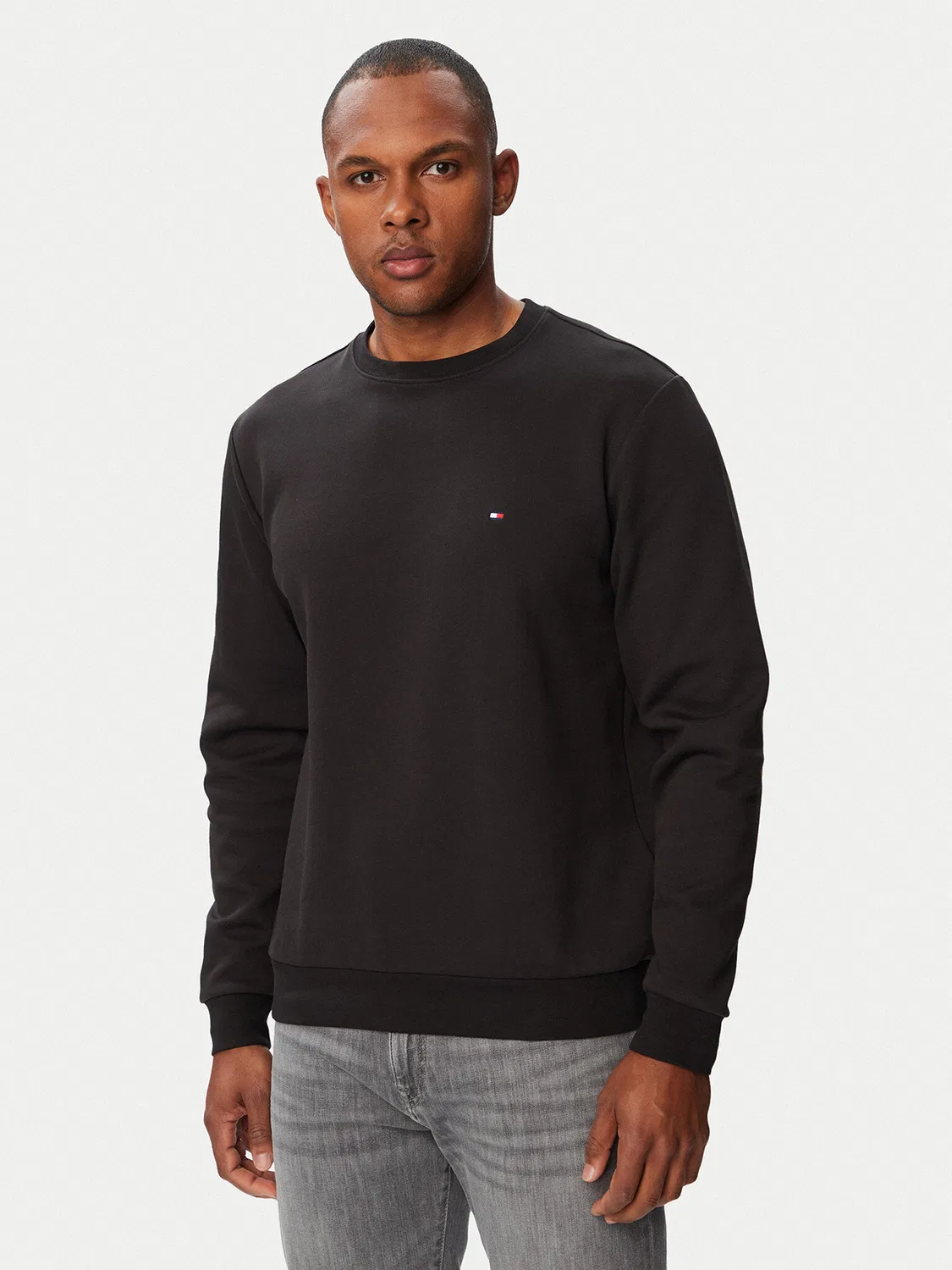 Мужской пуловер стандартного кроя Essential Tommy Hilfiger, черный