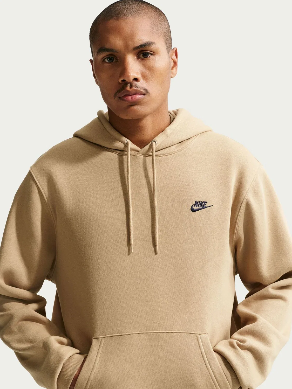 Толстовка с капюшоном Nike Cream Club