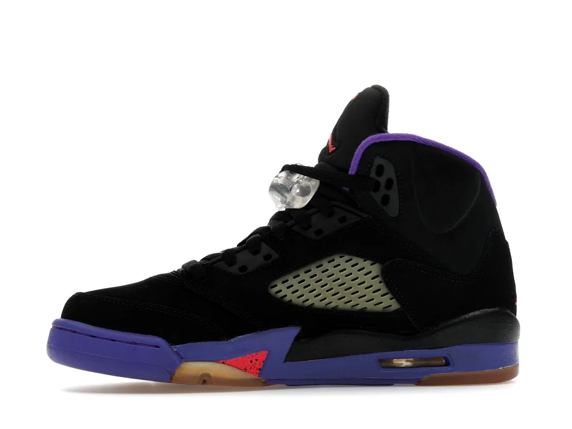 Детские кроссовки Lifestyle Jordan 5 Retro Jordan, Black/Ember Glow-Fierce Purple — фото 3