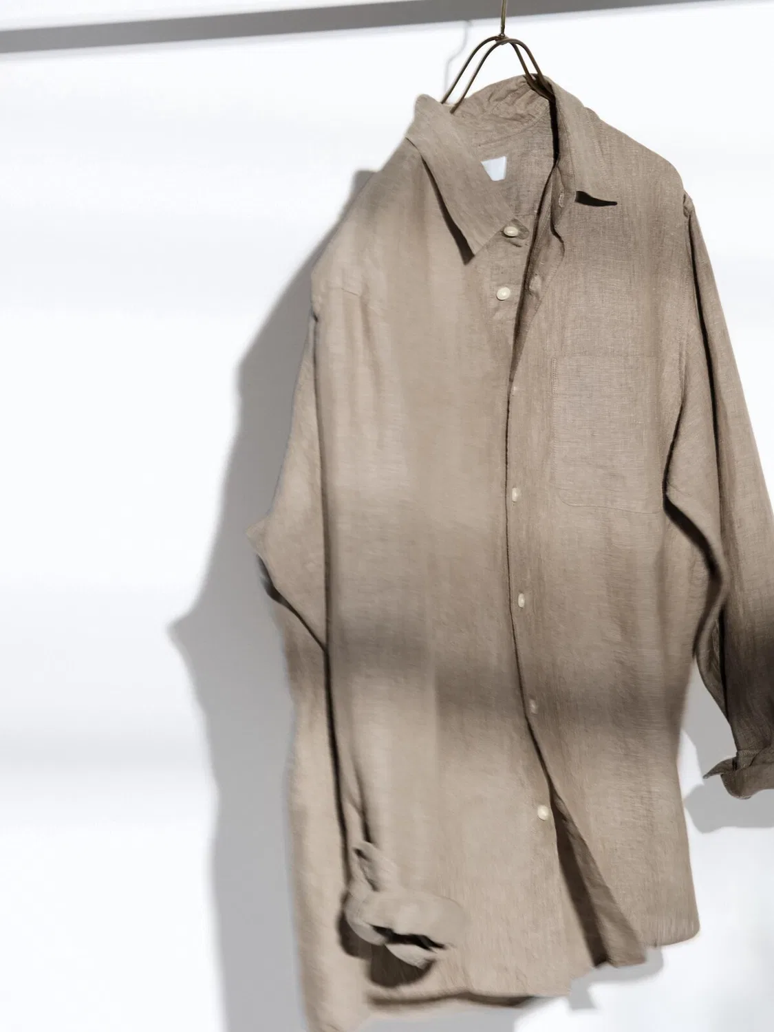 Рубашка Uniqlo, из высококачественного льна, оливковый — фото 3