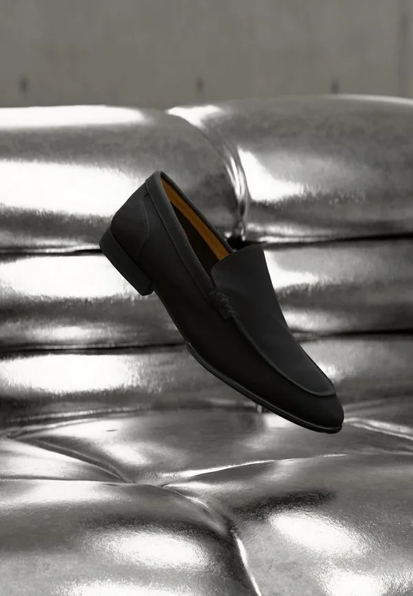 Слипоны эйрик Steve Madden, Black