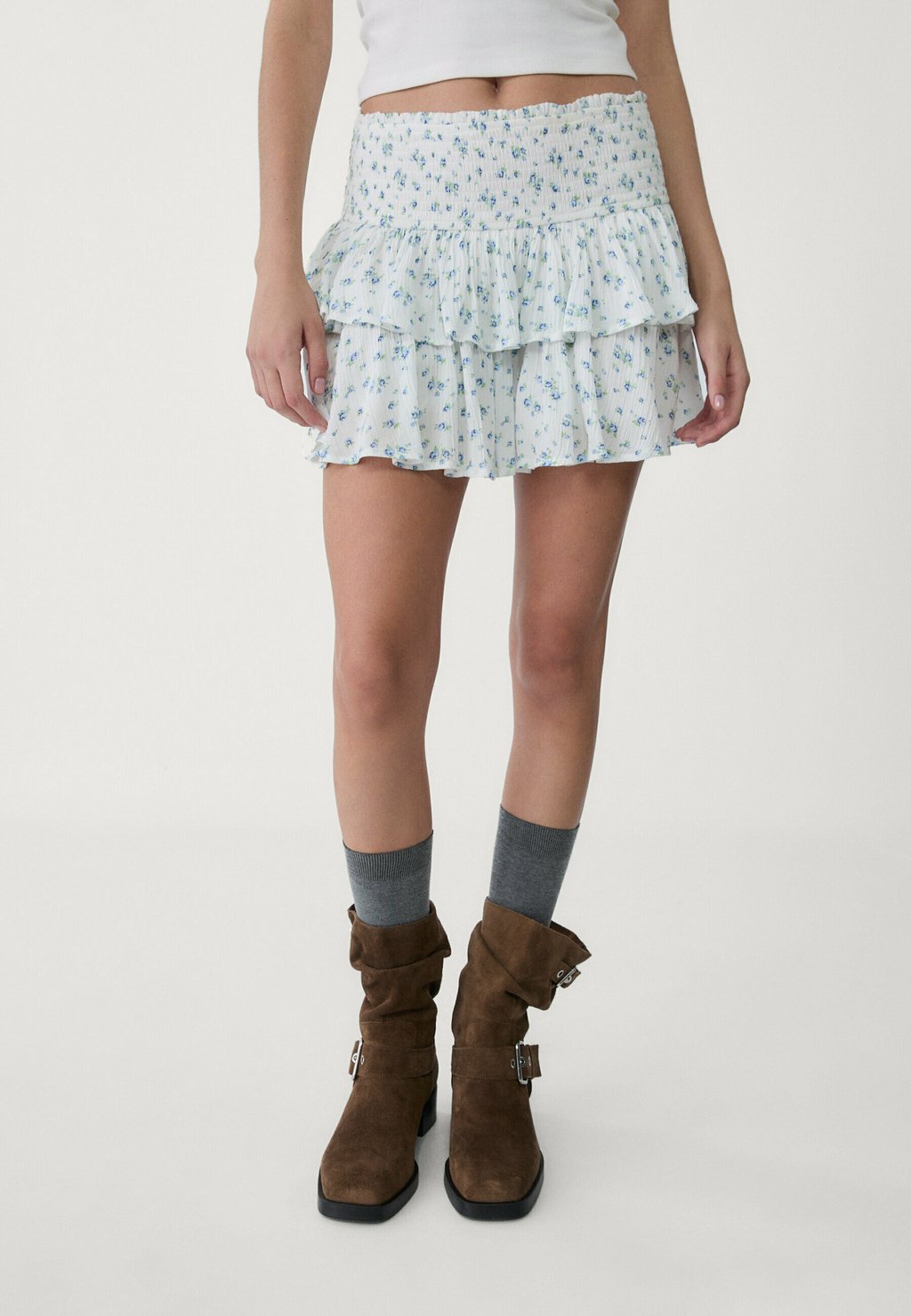 

Мини-юбка RUFFLED Stradivarius, светло-голубой