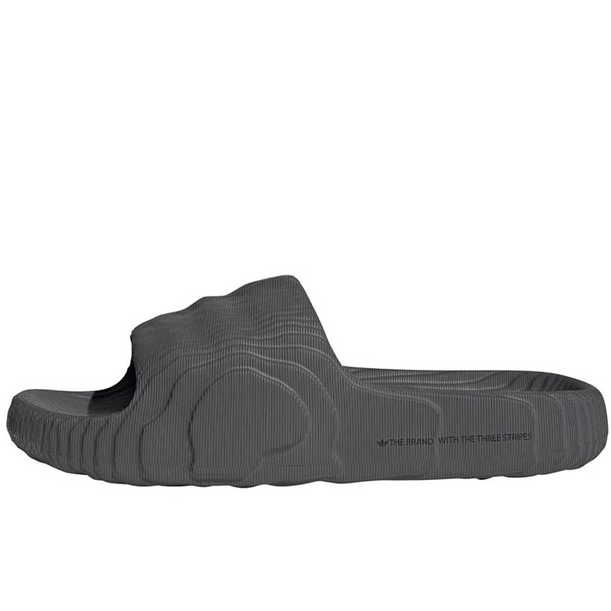 

Сандалии ADILETTE 22 Adidas, цвет Grün/Schwarz