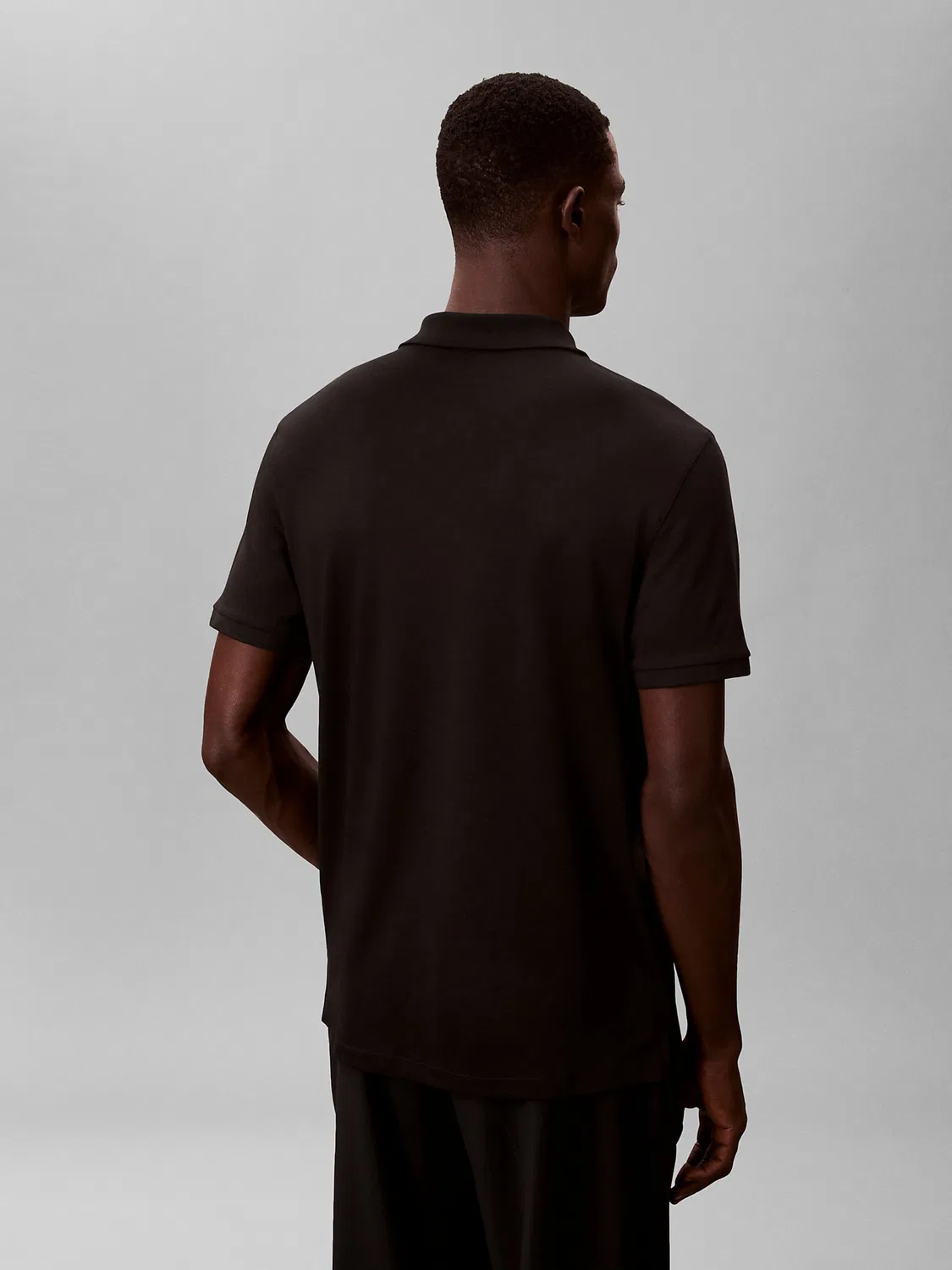 Рубашка Calvin Klein Slim Fit Quarter-zip черного цвета — фото 4