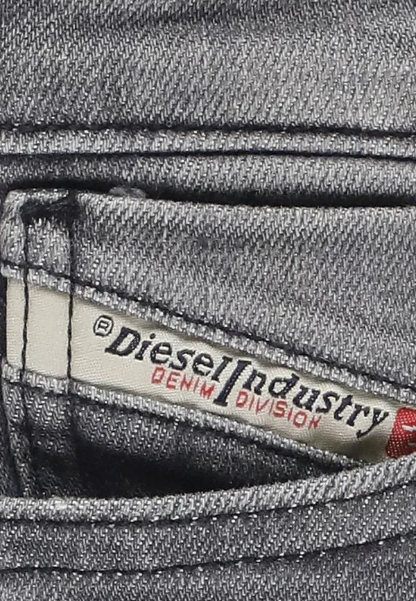 Джинсы унисекс зауженного кроя Diesel, серый — фото 3